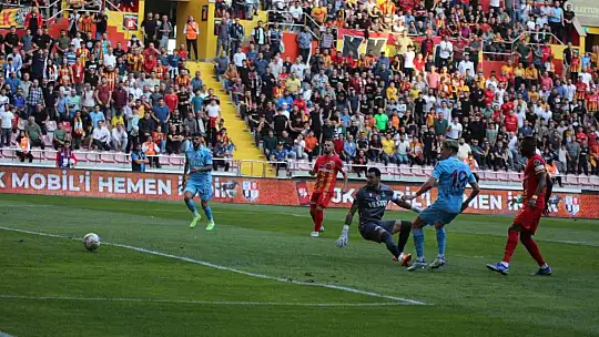 Spor Toto Süper Lig: Kayserispor: 1 - Trabzonspor: 0 (İlk yarı)