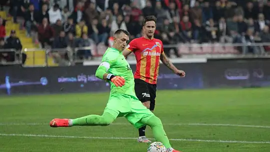 Spor Toto Süper Lig: Kayserispor: 0 - Galatasaray: 0 (Maç devam ediyor)
