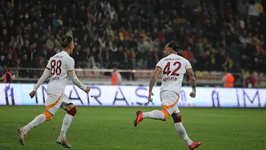 Spor Toto Süper Lig: Kayserispor: 2 - Galatasaray: 1 (Maç sonucu)