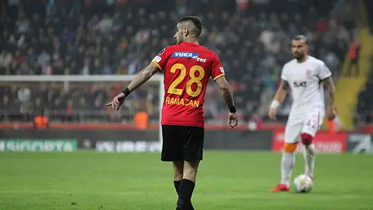 Spor Toto Süper Lig: Kayserispor: 2 - Galatasaray: 1 (Maç sonucu)
