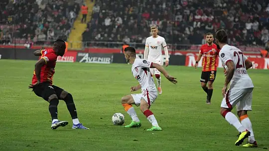 Spor Toto Süper Lig: Kayserispor: 2 - Galatasaray: 1 (Maç sonucu)