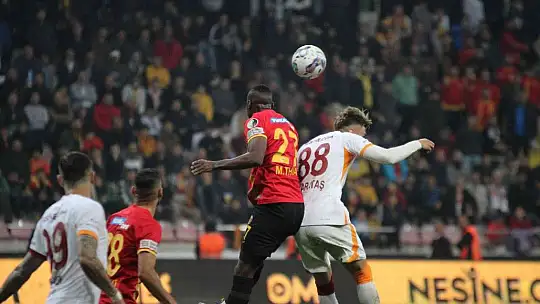 Spor Toto Süper Lig: Kayserispor: 2 - Galatasaray: 1 (Maç sonucu)