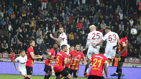 Spor Toto Süper Lig: Kayserispor: 2 - Galatasaray: 1 (Maç sonucu)