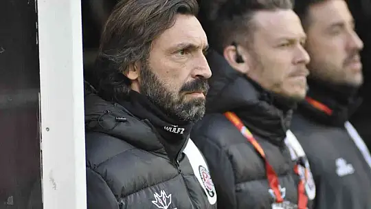 Spor Toto Süper Lig: Kayserispor: 0 - Fatih Karagümrük: 2 (İlk yarı)