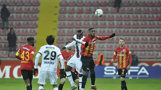 Spor Toto Süper Lig: Kayserispor: 0 - Fatih Karagümrük: 2 (İlk yarı)