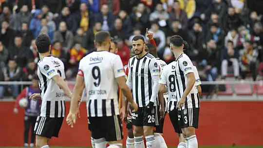 Spor Toto Süper Lig: Kayserispor: 0 - Beşiktaş: 1 (Maç devam ediyor)