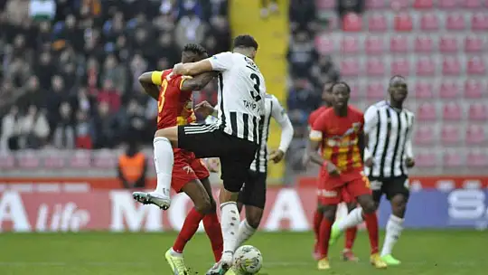 Spor Toto Süper Lig: Kayserispor: 0 - Beşiktaş: 1 (Maç devam ediyor)