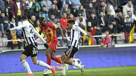 Spor Toto Süper Lig: Kayserispor: 0 - Beşiktaş: 1 (Maç devam ediyor)