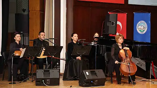 Ata'ya görkemli 'karşılama'