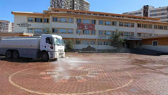 Talas'ta okullar yeni döneme hazırlanıyor
