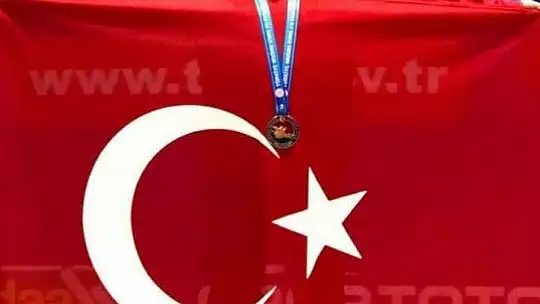 Tomarzalı Elif Wushu Kung Fu Şampiyonu Oldu