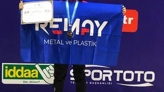 Tomarzalı Elif Wushu Kung Fu Şampiyonu Oldu