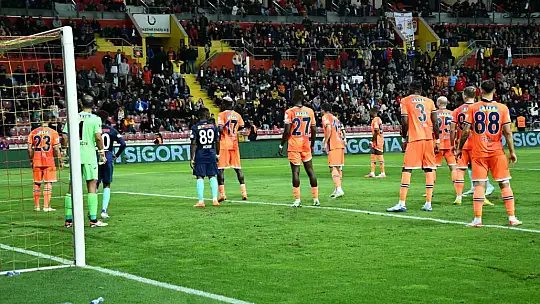 İlk yarıda gol sesi yok