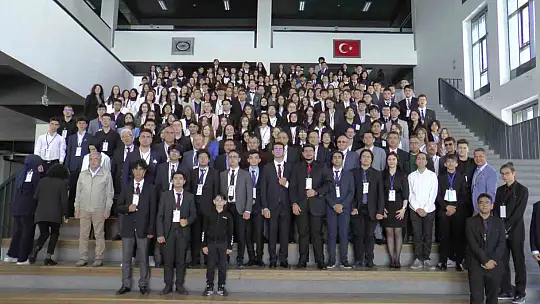 Vali Çiçek gençlere seslendi: Yardımınızı istiyoruz