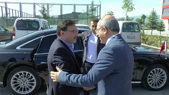 Vali Çiçek gençlere seslendi: Yardımınızı istiyoruz