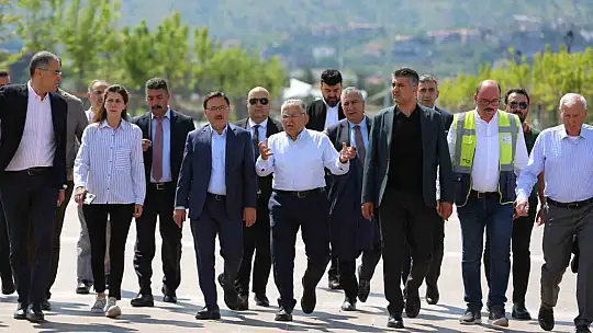 Vali ve Başkan'dan bahçede inceleme...