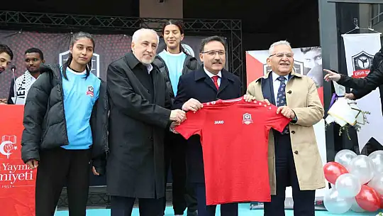 Vali Çiçek ve Başkan Büyükkılıç, ERVA Marifet Spor Kulübü açılış törenine katıldı