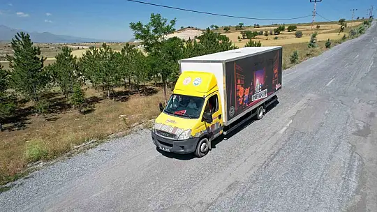 Yaz geldi, gezici kütüphane Talas'ta yollara düştü!