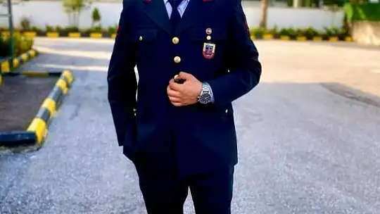 Yeni evli Uzman Jandarma trafik kazasında hayatını kaybetti