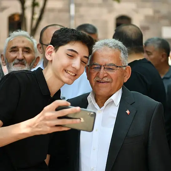 Kayseri'nin en sevilen 5 siyasetçisi açıklandı: Başkan Büyükkılıç listede!