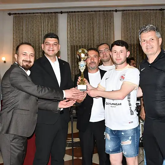 Büyük Toramanspor'un şampiyonluk sevinci kutlandı