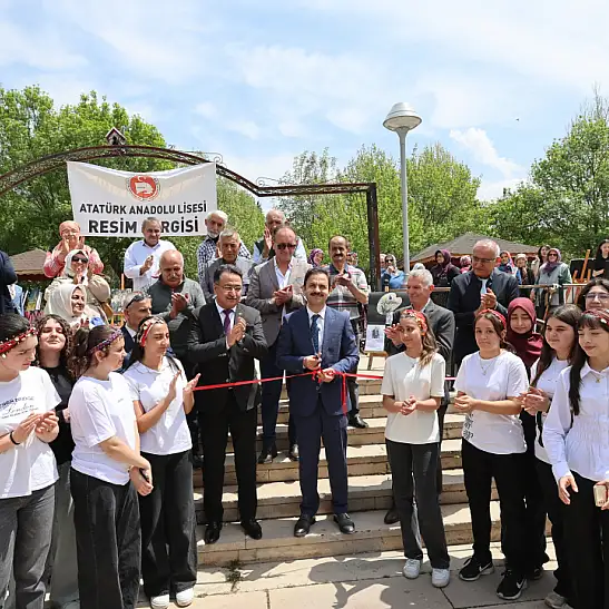 Büyükşehir’in huzurevinde gençler ile ulu çınarlar bir arada