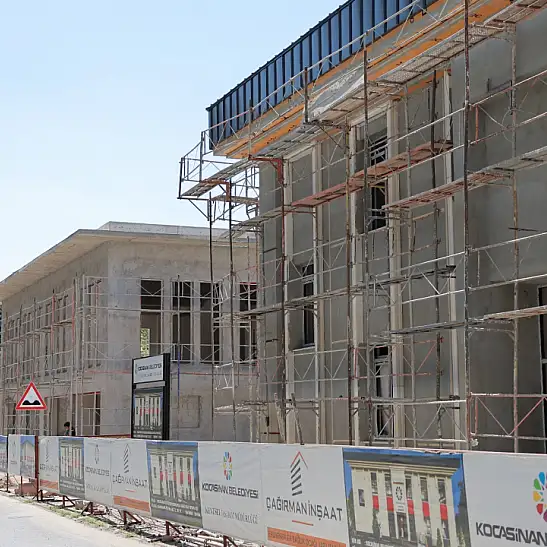 Erciyes Mahallesi’ndeki yeni kütüphane inşaatı hızla ilerliyor