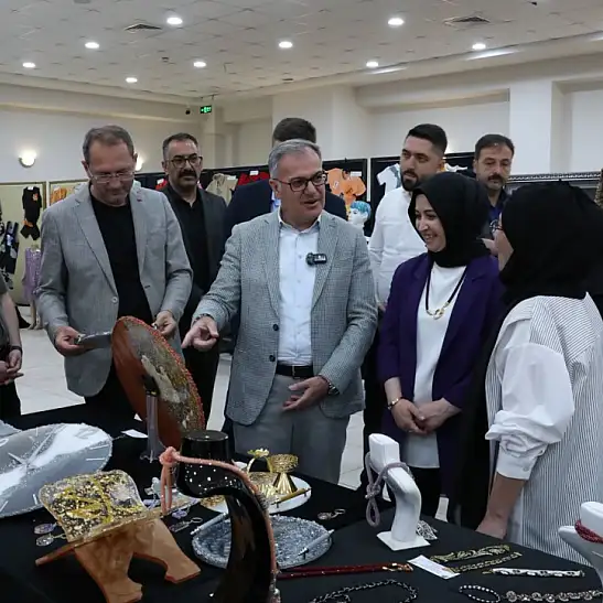 KAYMEK El Sanatları Sergisine Başkan Özdoğan’dan ziyaret