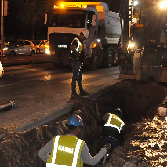 Kayseri'de ekipler vatandaşlar için gece boyunca sahadaydı