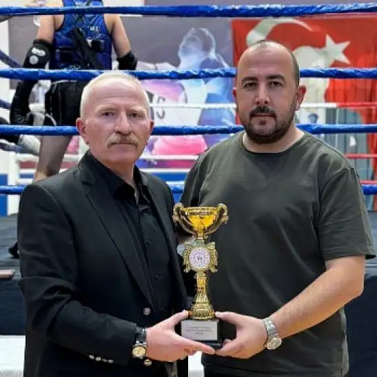 Kayseri'de ringler Alparslan Türkeş için sallandı!