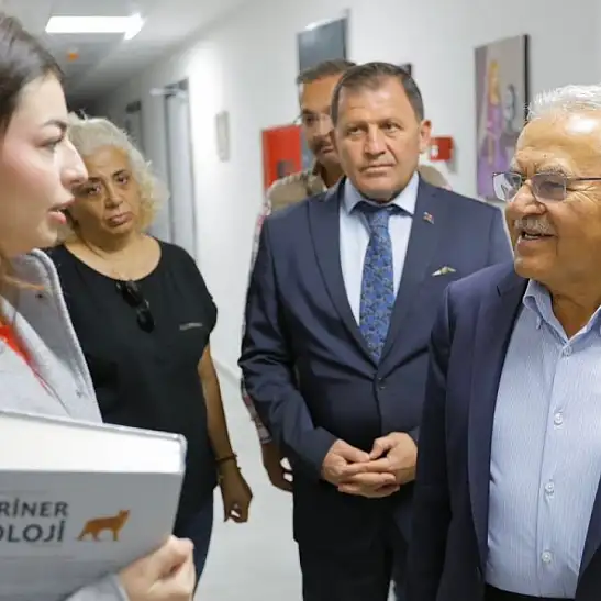 Kayseri’de yeni yurt heyecanı! Büyükkılıç öğrencilerle buluştu