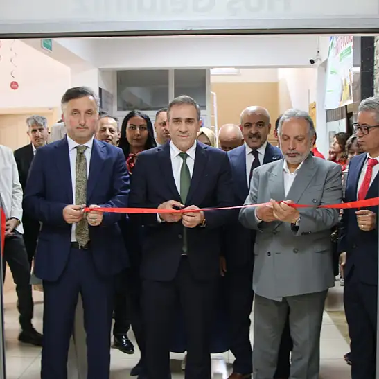 Kayseri’deki lisede TÜBİTAK 4006-B Bilim Fuarı açıldı