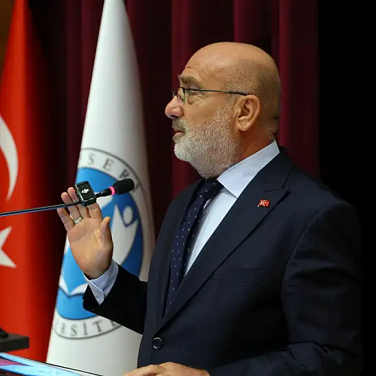 KAYÜ Rektörü Karamustafa: Üniversite sadece meslek eğitimi değildir