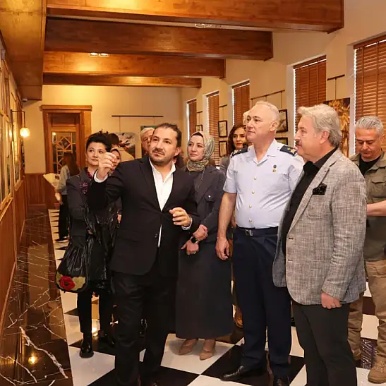Melikgazi’de ‘Karma Resim Sergisi’ ziyaretçilerine açıldı