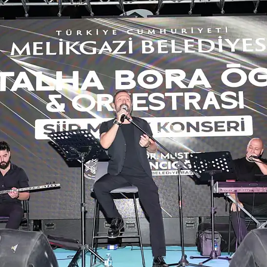 Melikgazi’de şiir ve türkü dolu gece: Talha Bora Öge Kayserililerle buluştu!