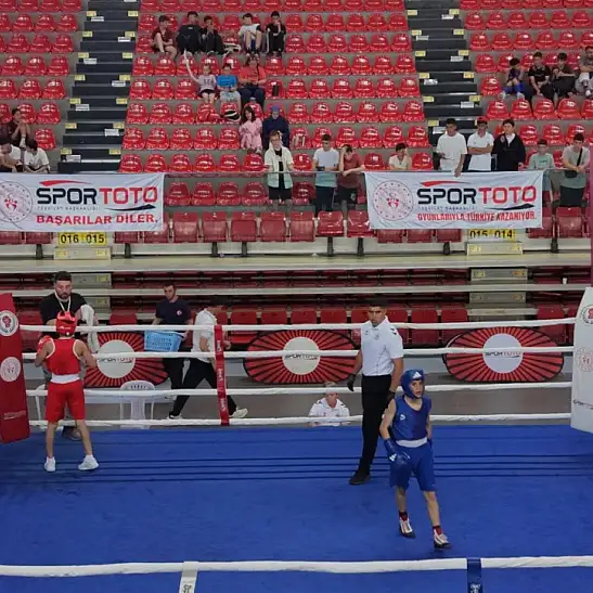 Sporcular Kayseri'ye geldi: Şampiyonluk maçları başladı