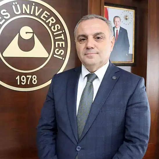 Rektör Altun'dan tercih yapacak öğrencilere tercih önerisi