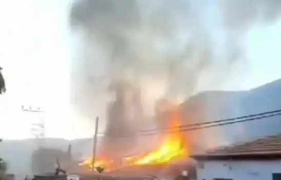 2 katlı evde yangın