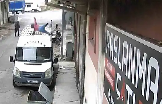 2 yaşındaki bebek balkondan düştü