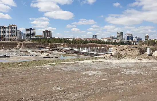 700 milyonluk cami inşaatının temel çalışması neden durdu?