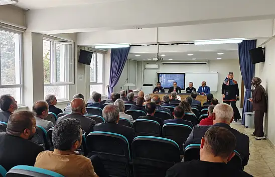 Talas'ta öğrenciler için kritik toplantı! Kaymakam okul müdürleri ile bir araya geldi