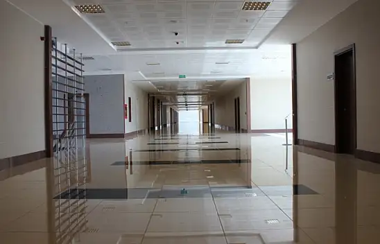 AK Parti İstanbul Milletvekili Kayseri'ye geldi! Adliye binasında görüldü