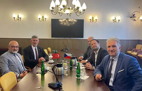 AK Parti Kayseri Milletvekili, Çekya'dan 10 Milyarlık mesaj verdi