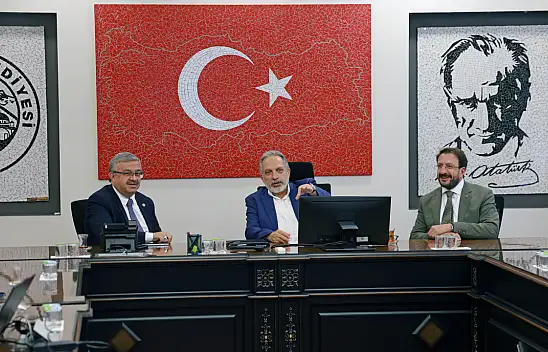 AK Parti'li vekil Talas'ta gördüklerini diğer belediyelere taşıyacak!