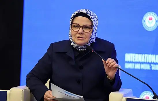 AK Parti Milletvekili Ayşe Böhürler: Gençlerin cinsiyetleri konusunda zihinleri karışıyor!