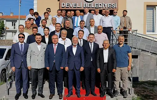 AK Parti'nin önemli isimleri Develi'de buluştu!