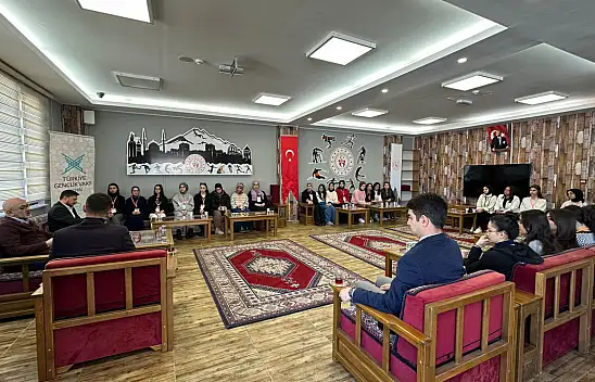 AK Partili vekil: Artık diplomanın kıymeti yok!