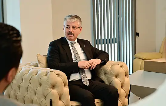 AK Partili vekil Kayseri'deki yeni 'Kanka'sını buldu!