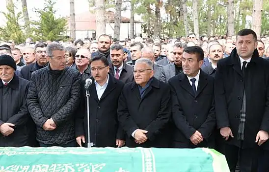 Akay'ı acı gününde yalnız bırakmadılar