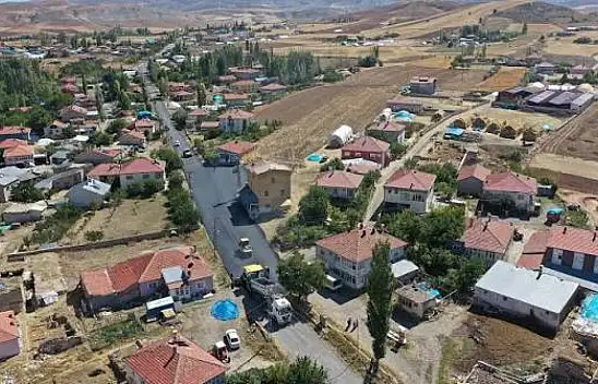 Akkışla'da yol tehlikesi! Özer'den yetkililere acil çağrı